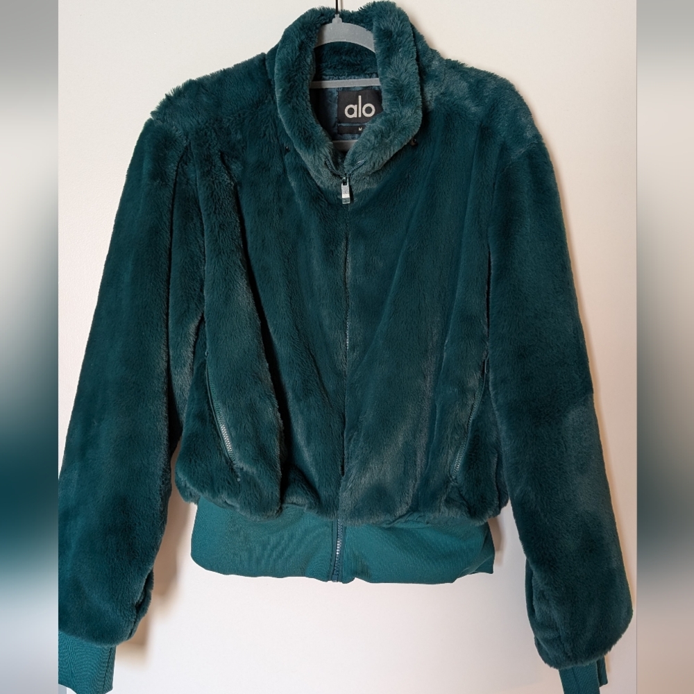 ALO Yoga Women's Emerald Green Faux Fur Jacket Removable Hood